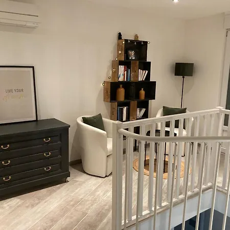 Les Alizes Côté Jardin Proche Bord De Saint-Raphaël