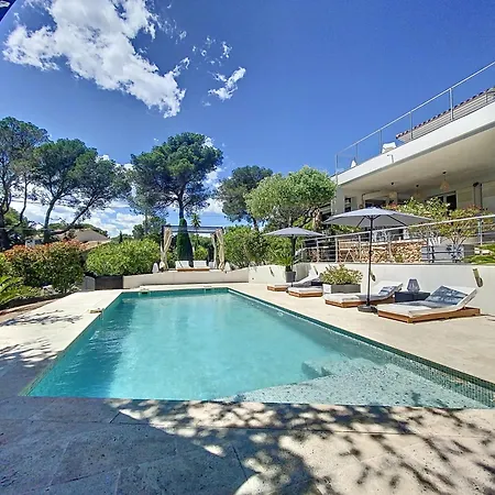 Les Alizes Côté Jardin Proche Bord De Villa *