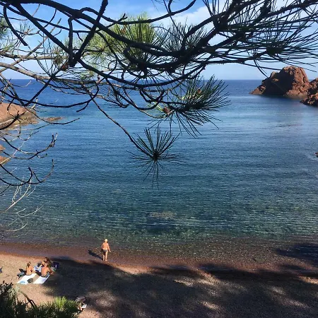 Villa LES ALIZES Côté jardin - Bord de mer *