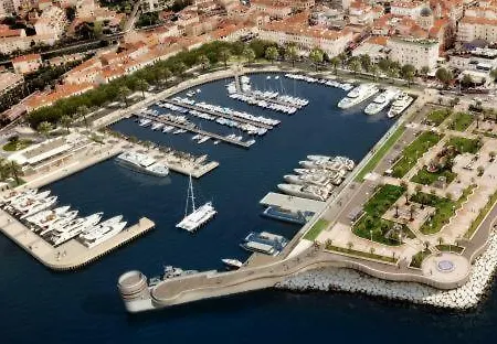 Villa LES ALIZES Côté jardin - Bord de mer Saint-Raphaël