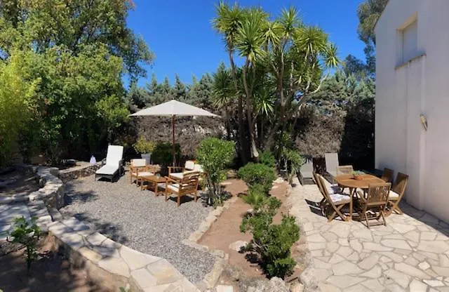 Les Alizes Côté Jardin Proche Bord De Villa *