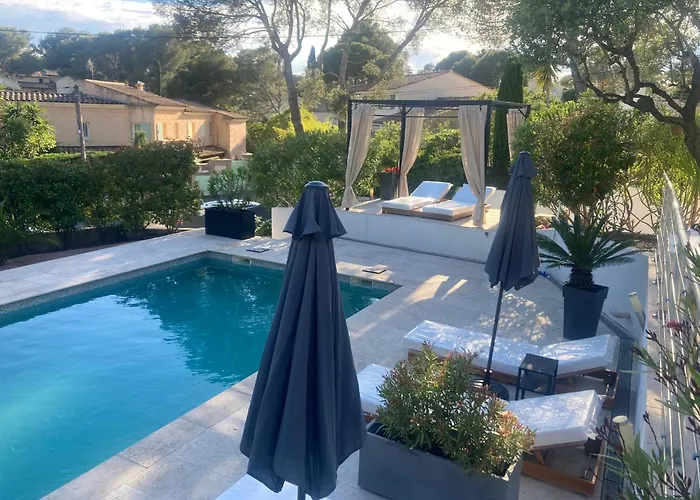 Villa Les Alizes Côté Jardin Proche Bord De