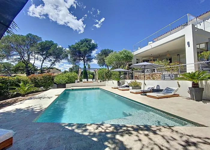 Les Alizes Côté Jardin Proche Bord De Villa *